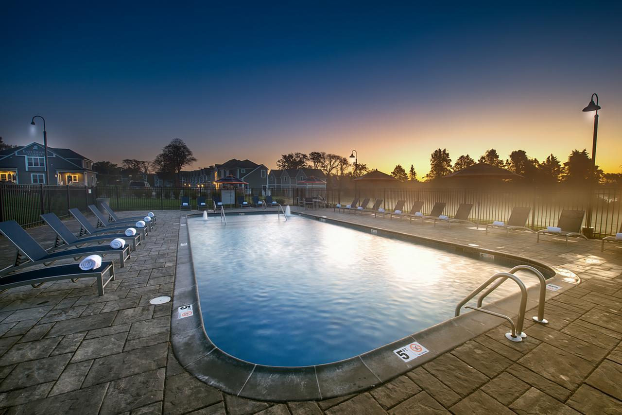 The East Island Reserve Hotel Middletown Exterior photo
